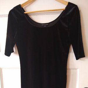 Banana Republic Black Velvet Scoop Neck Size small